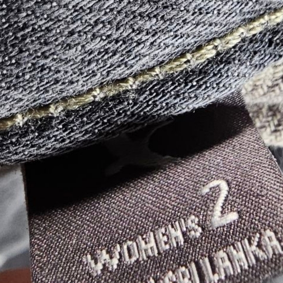 Eddie Bauer Gray Boyfriend Relaxed Lined Jeans Size 2 - Picture 4 of 6